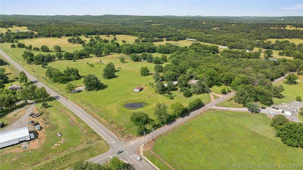 1904 N COUNTY LINE RD E, FORT GIBSON, OK 74434, photo 2 of 18