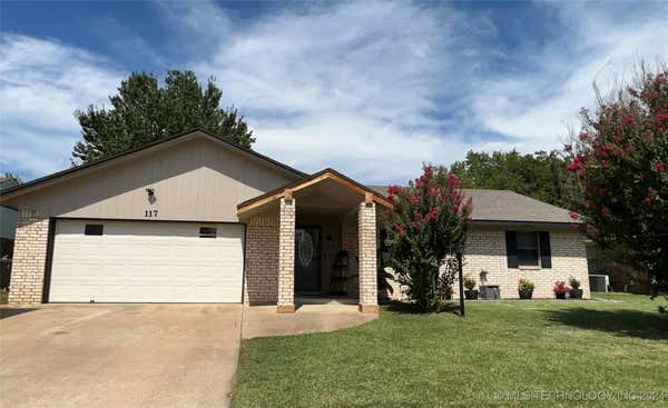 117 MAGNOLIA AVE, PRYOR, OK 74361 - Image 1