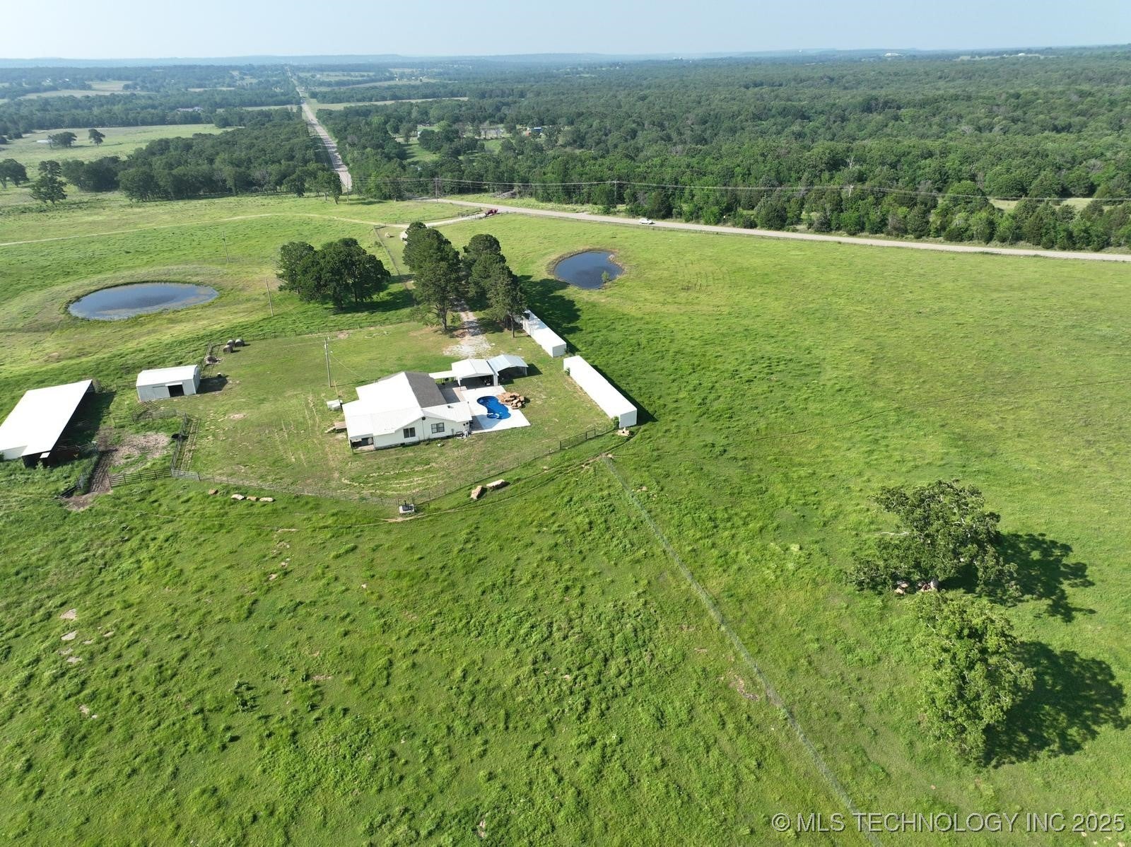 Weleetka, Oklahoma, 74880, United States, 3 Bedrooms Bedrooms, ,2 BathroomsBathrooms,Residential,Active,1999928