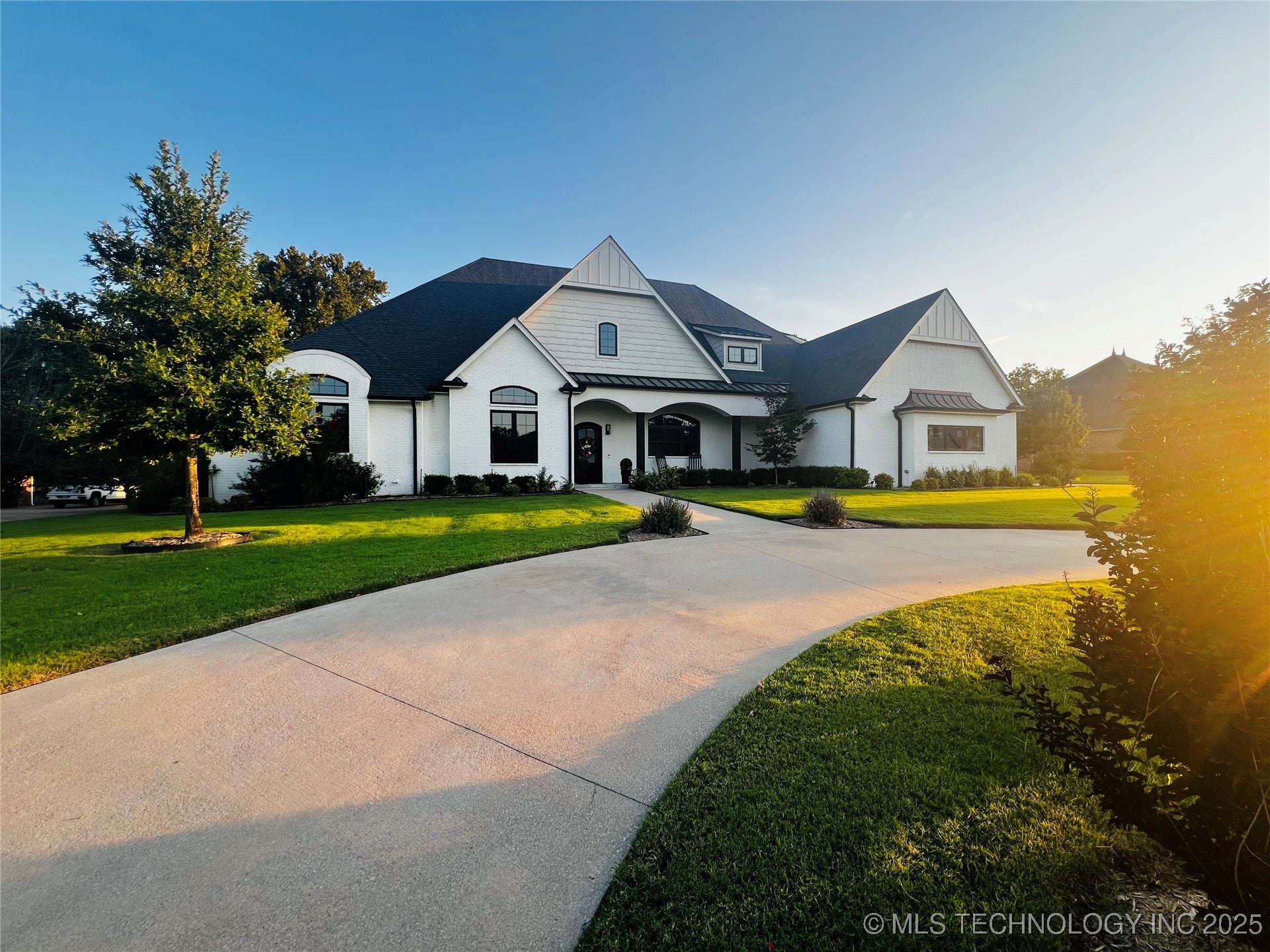 Muskogee, Oklahoma, 74403, United States, 4 Bedrooms Bedrooms, ,6 BathroomsBathrooms,Residential,Active,1945479