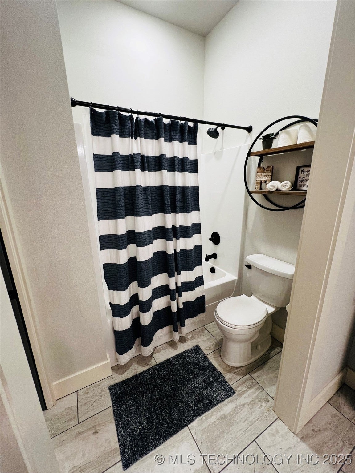 Muskogee, Oklahoma, 74403, United States, 4 Bedrooms Bedrooms, ,6 BathroomsBathrooms,Residential,Active,1945479