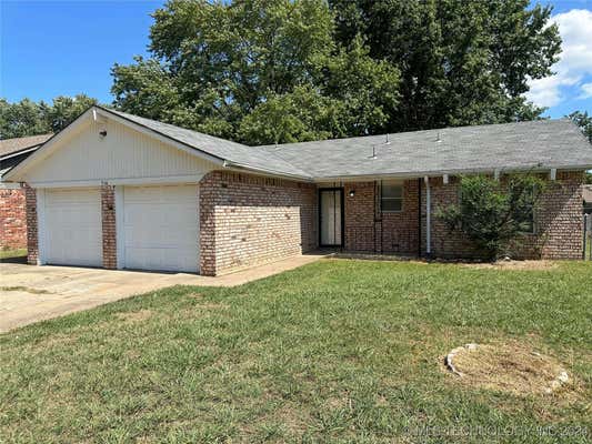 516 CUMBERLAND DR, MUSKOGEE, OK 74403, photo 2 of 25