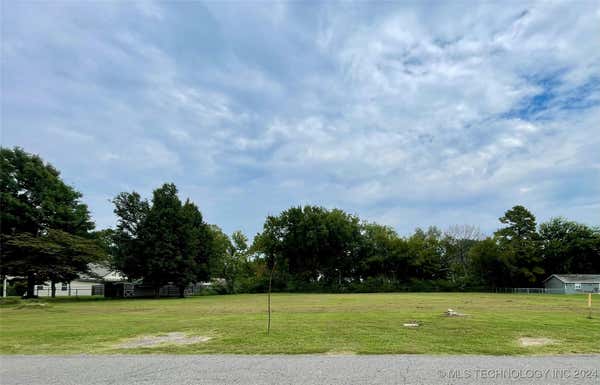 302 S SCOTT ST, FORT GIBSON, OK 74434 - Image 1