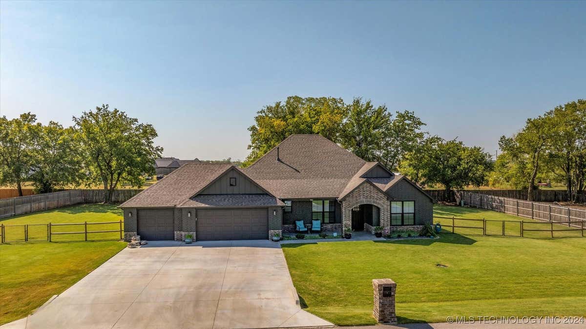 7116 E 141ST ST N, COLLINSVILLE, OK 74021, photo 1 of 43