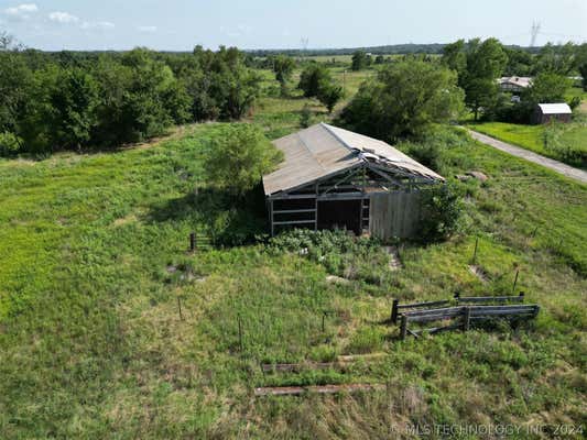 8 S 54TH ROAD W, SUMMIT, OK 74401 - Image 1