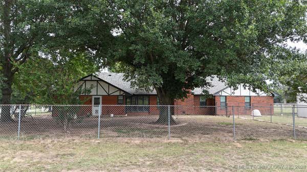 1302 NE H ST, STIGLER, OK 74462, photo 3 of 82