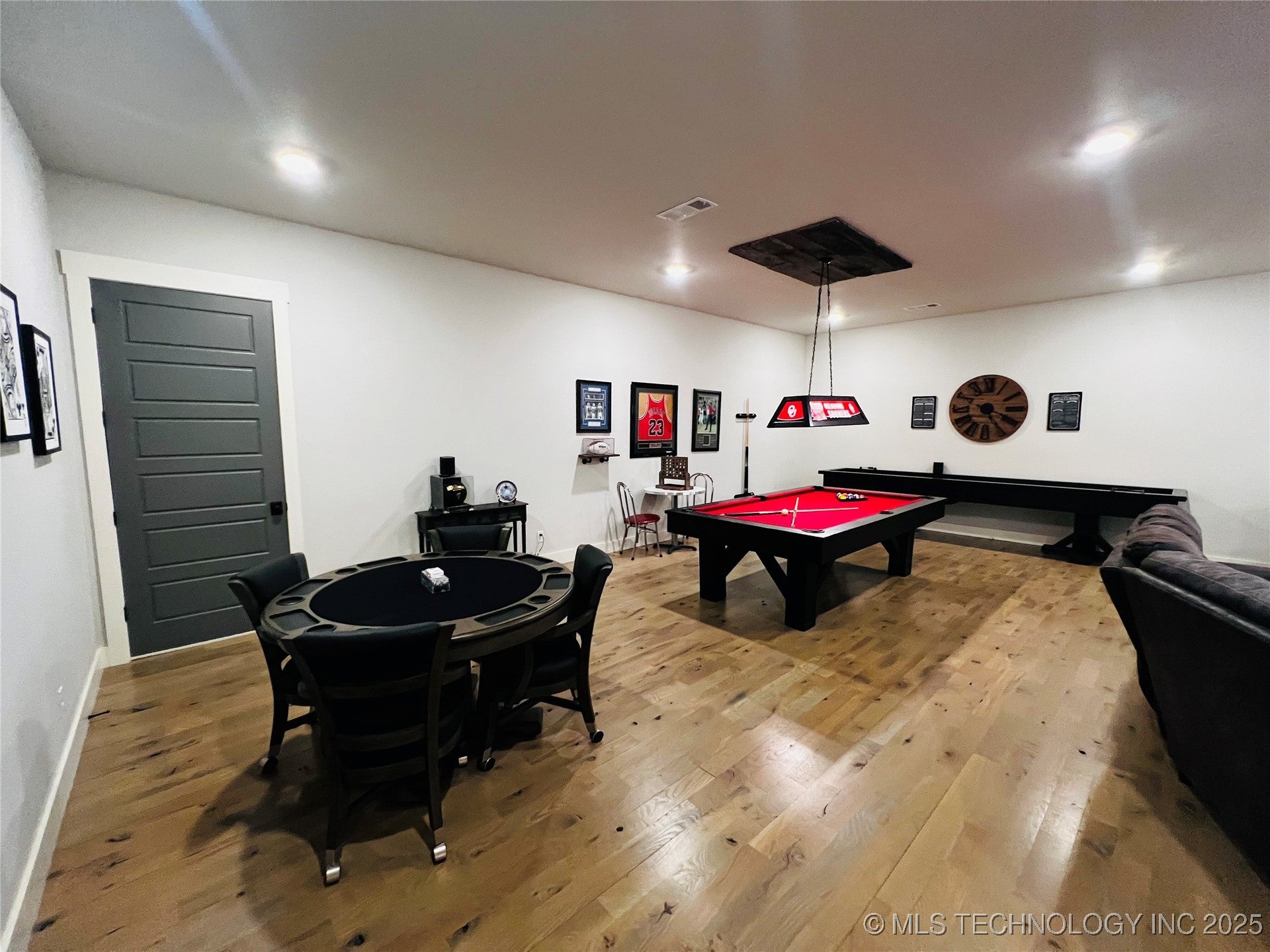 Muskogee, Oklahoma, 74403, United States, 4 Bedrooms Bedrooms, ,6 BathroomsBathrooms,Residential,Active,1945479