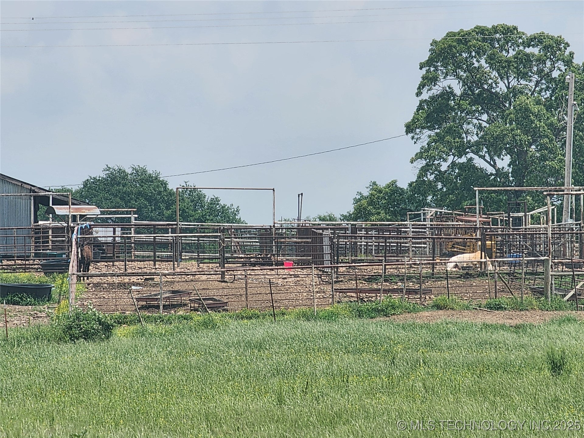 Talihina, Oklahoma, 74571, United States, ,2 BathroomsBathrooms,Residential,Active,1820338