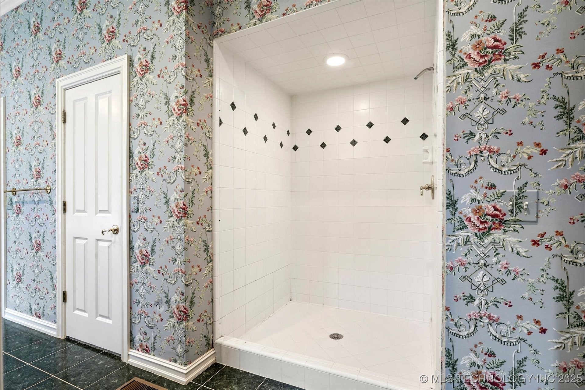 Tulsa, Oklahoma, 74137, United States, 5 Bedrooms Bedrooms, ,7 BathroomsBathrooms,Residential,Active,1954031