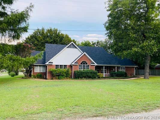 114 S HENDERSON ST, CADDO, OK 74729 - Image 1