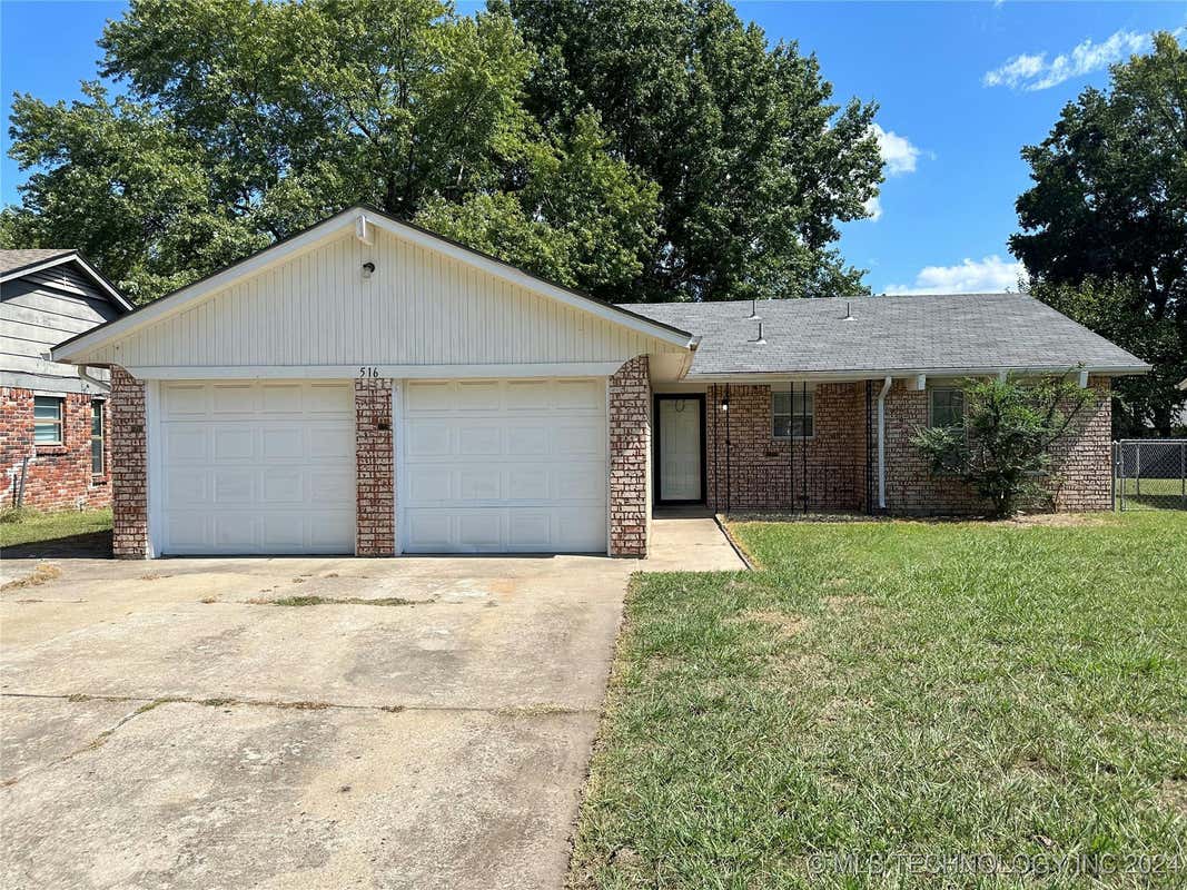 516 CUMBERLAND DR, MUSKOGEE, OK 74403, photo 1 of 25