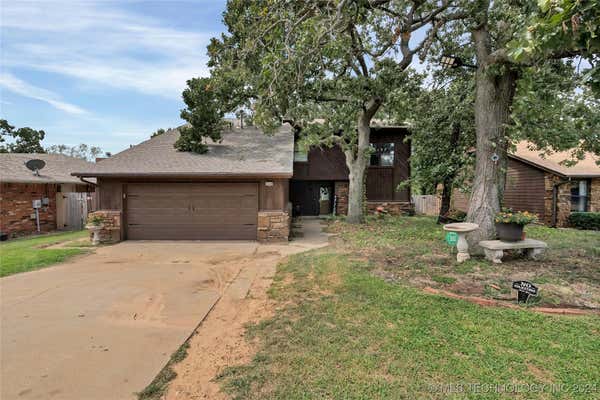 3328 S ROLLING OAKS DR, TULSA, OK 74107 - Image 1