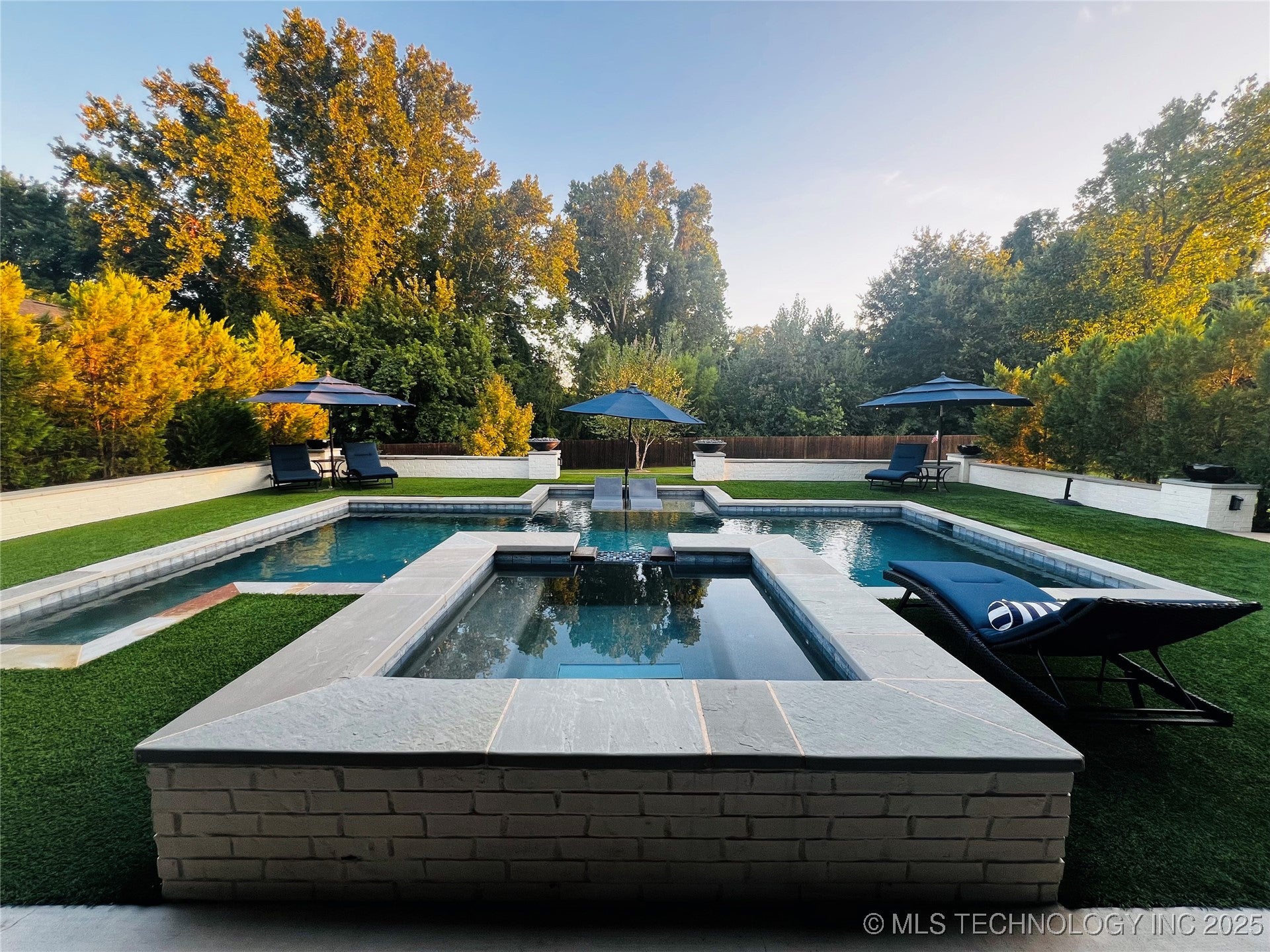 Muskogee, Oklahoma, 74403, United States, 4 Bedrooms Bedrooms, ,6 BathroomsBathrooms,Residential,Active,1945479