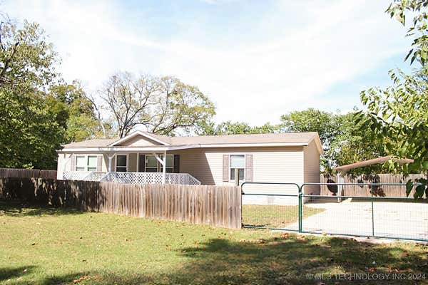 710 W RANDOLPH ST, MADILL, OK 73446 - Image 1