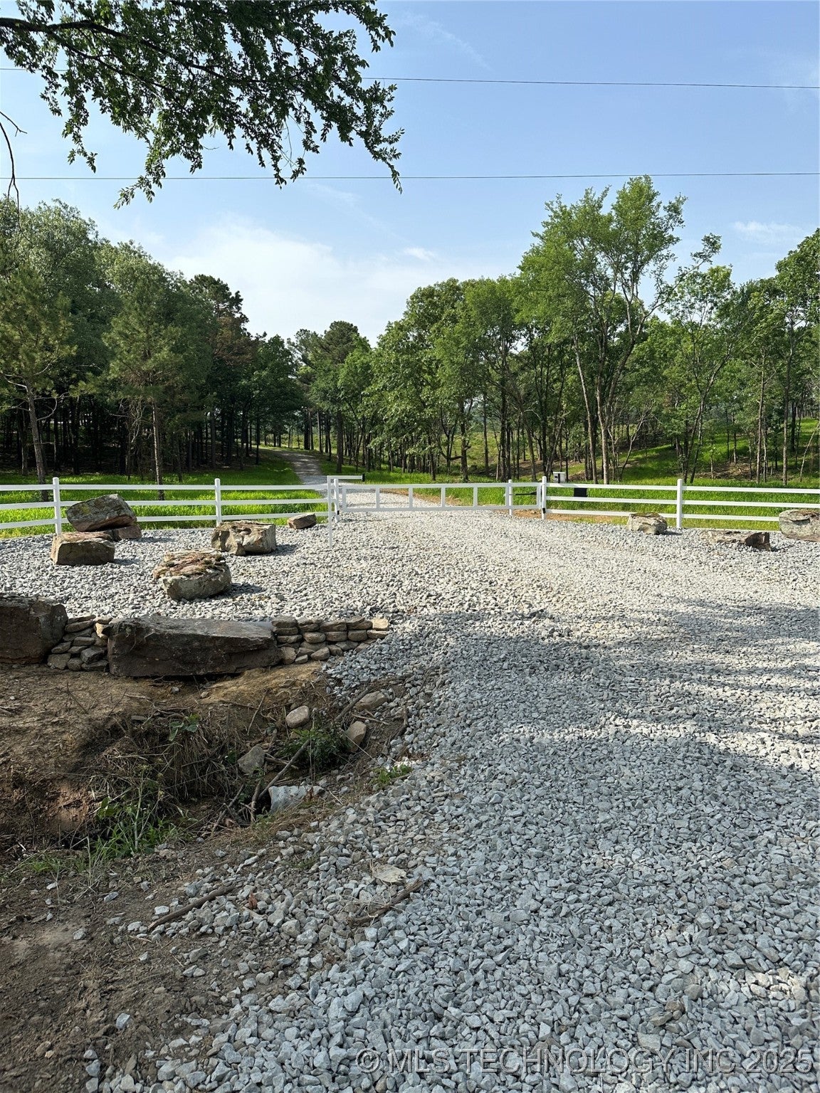 Wister, Oklahoma, 74966, United States, ,3 BathroomsBathrooms,Residential,Active,1843831