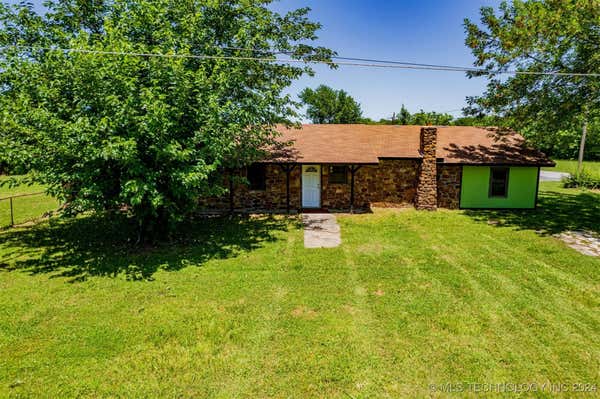 302 NW 5TH ST, WAGONER, OK 74467 - Image 1