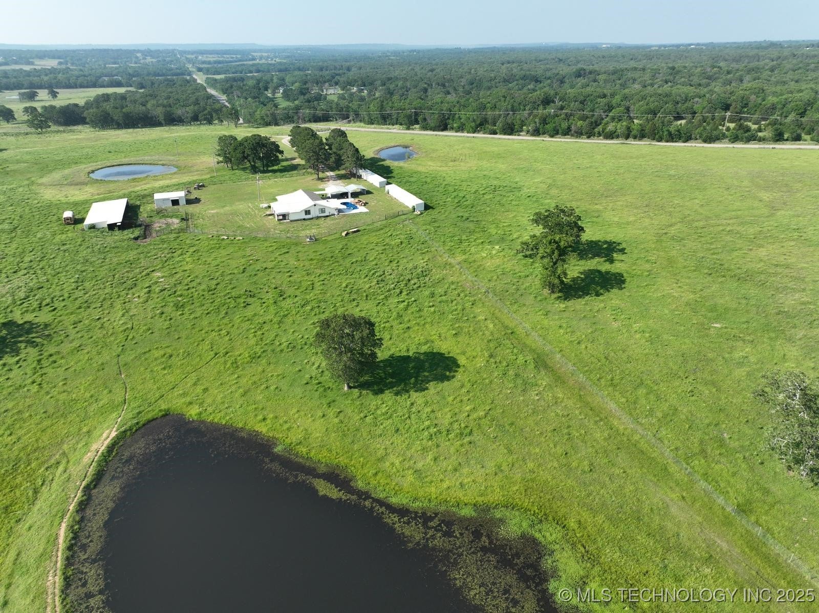 Weleetka, Oklahoma, 74880, United States, 3 Bedrooms Bedrooms, ,2 BathroomsBathrooms,Residential,Active,1999928