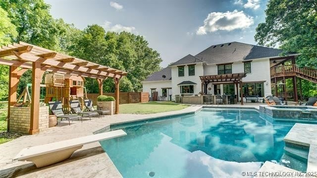 Catoosa, Oklahoma, 74015, United States, 7 Bedrooms Bedrooms, ,6 BathroomsBathrooms,Residential,Active,2003555