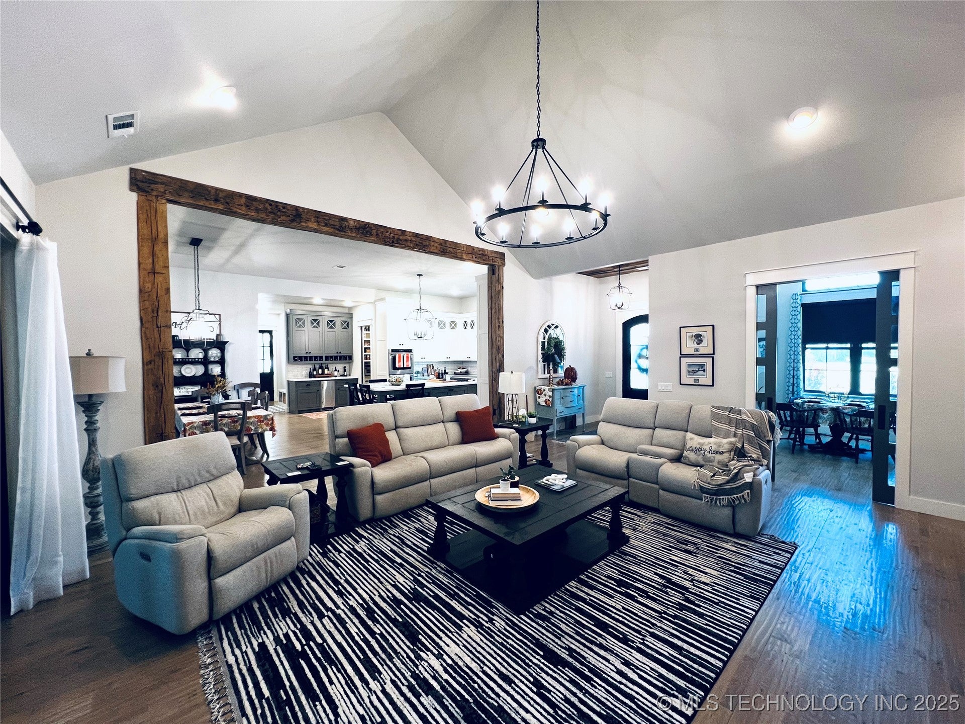 Muskogee, Oklahoma, 74403, United States, 4 Bedrooms Bedrooms, ,6 BathroomsBathrooms,Residential,Active,1945479