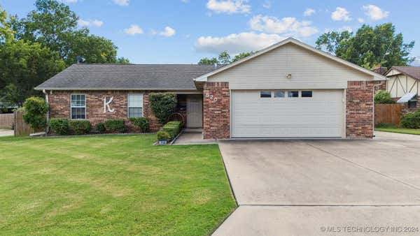 520 SE 13TH CT, PRYOR, OK 74361 - Image 1