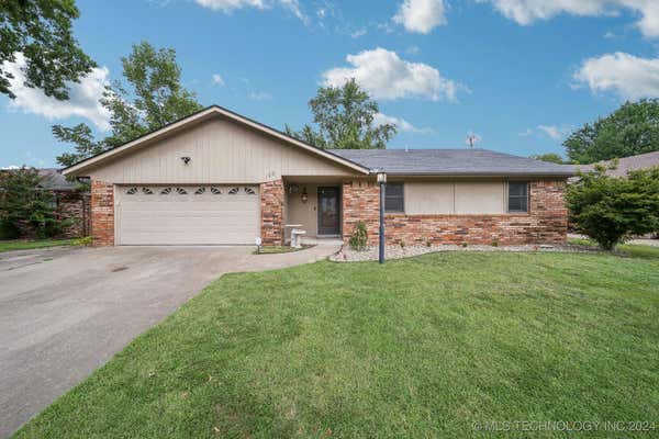 109 MAGNOLIA AVE, PRYOR, OK 74361 - Image 1