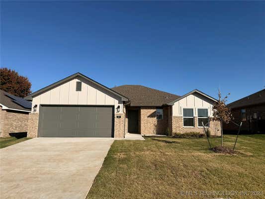 517 S 49TH PL, BROKEN ARROW, OK 74014 - Image 1