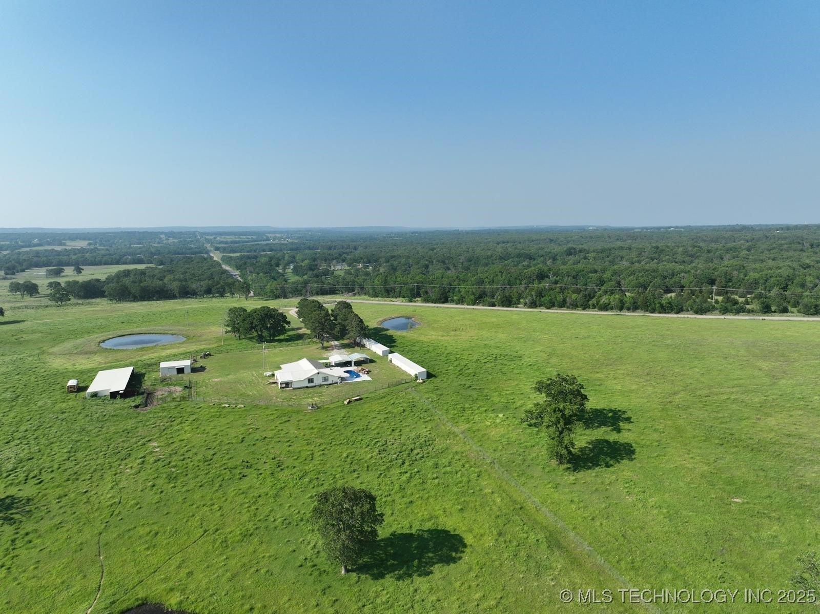 Weleetka, Oklahoma, 74880, United States, 3 Bedrooms Bedrooms, ,2 BathroomsBathrooms,Residential,Active,1999928