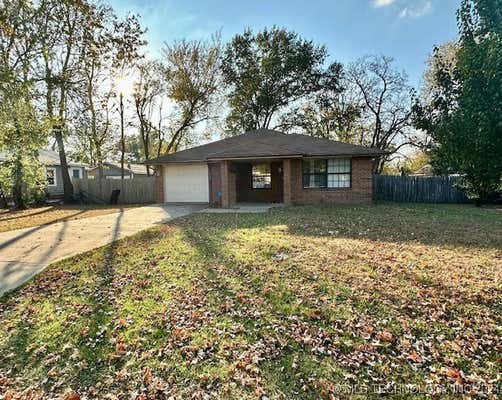 724 S LAKE AVE, OKMULGEE, OK 74447 - Image 1