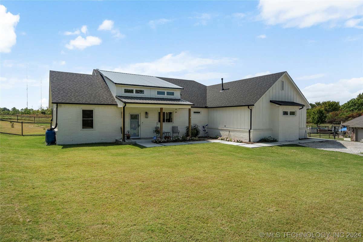 9988 WIND RIDGE DR, SAND SPRINGS, OK 74063, photo 1 of 43