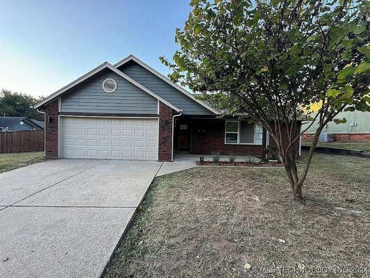 1101 W FREDERICKSBURG ST, BROKEN ARROW, OK 74011 - Image 1