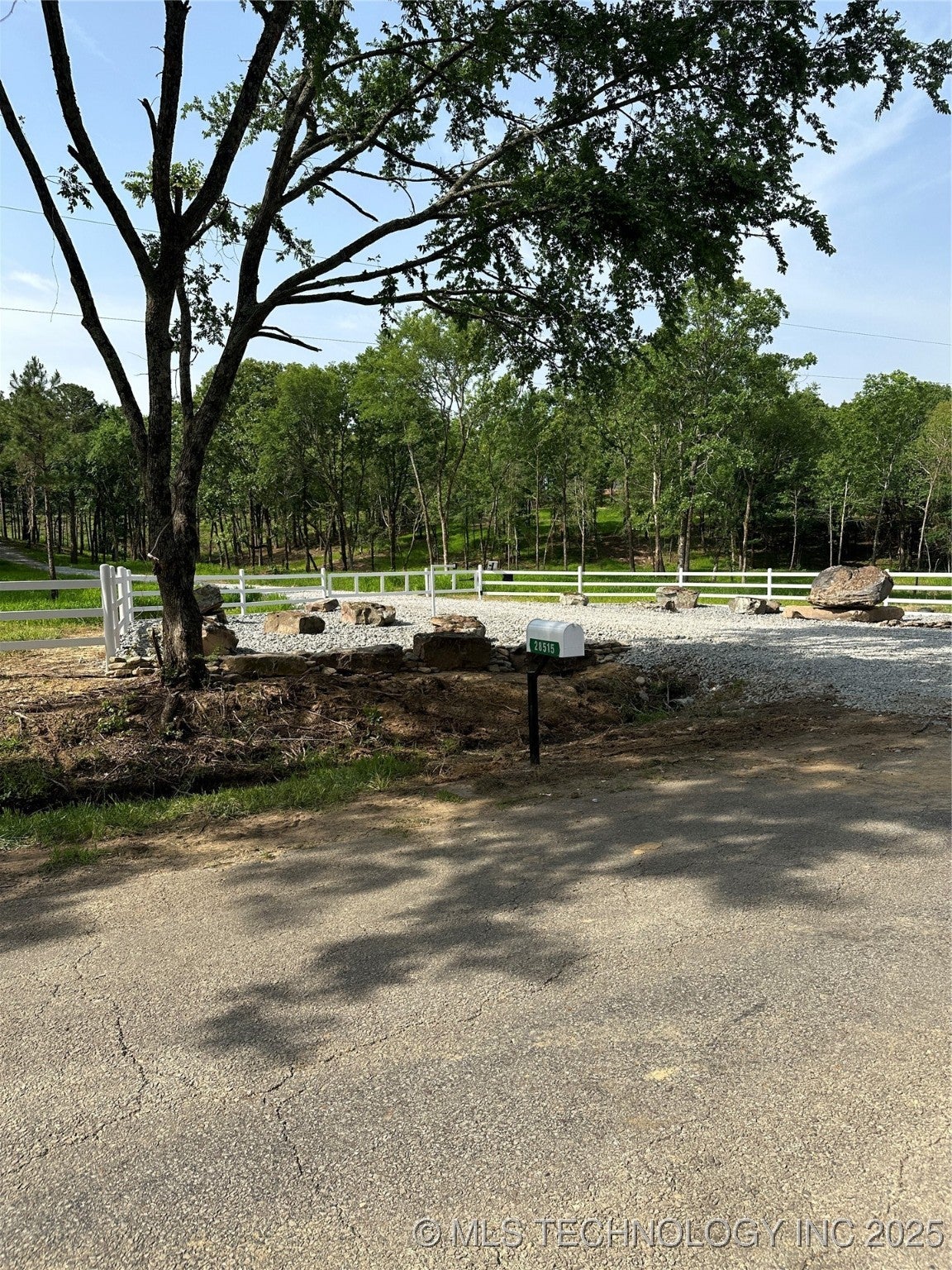 Wister, Oklahoma, 74966, United States, ,3 BathroomsBathrooms,Residential,Active,1843831