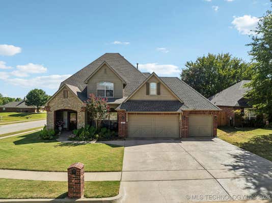 1821 E ITHICA ST, BROKEN ARROW, OK 74012 - Image 1