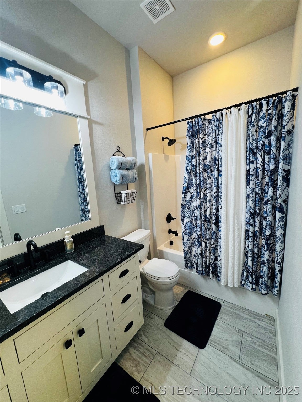 Muskogee, Oklahoma, 74403, United States, 4 Bedrooms Bedrooms, ,6 BathroomsBathrooms,Residential,Active,1945479