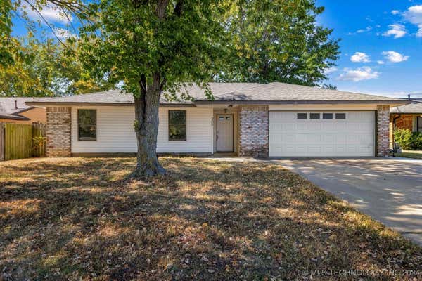 209 MISTLETOE LN, BARTLESVILLE, OK 74003 - Image 1