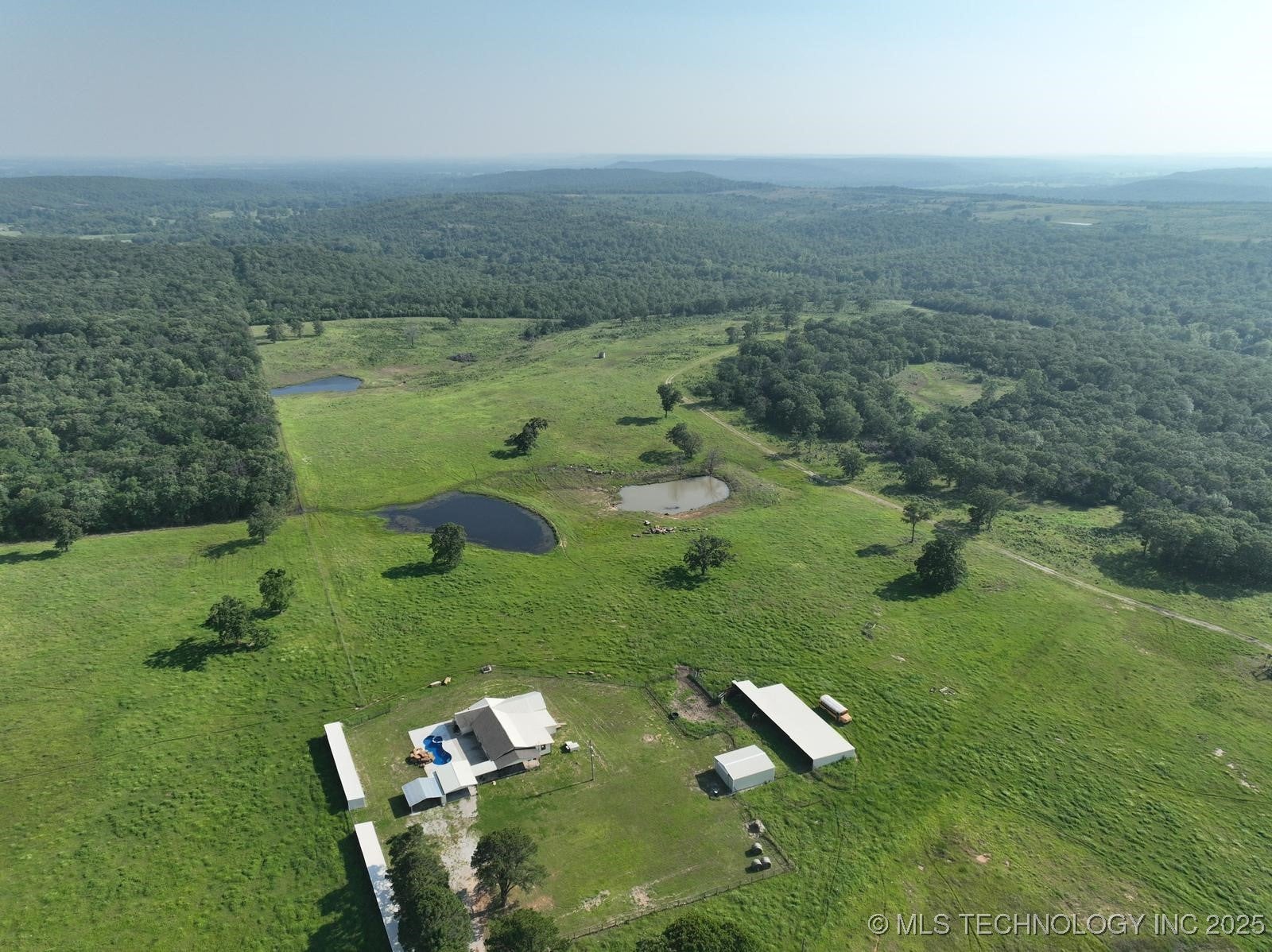 Weleetka, Oklahoma, 74880, United States, 3 Bedrooms Bedrooms, ,2 BathroomsBathrooms,Residential,Active,1999928