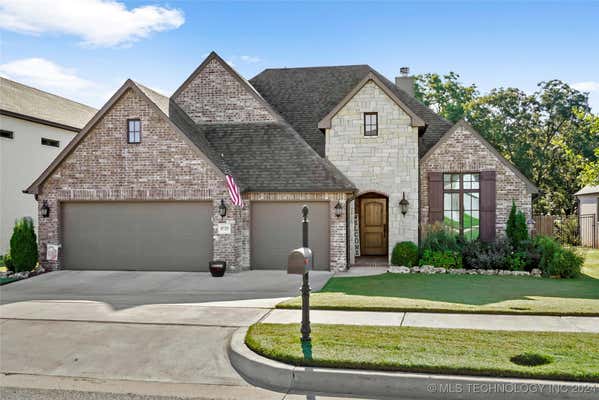 8725 E HARTFORD ST, BROKEN ARROW, OK 74014 - Image 1