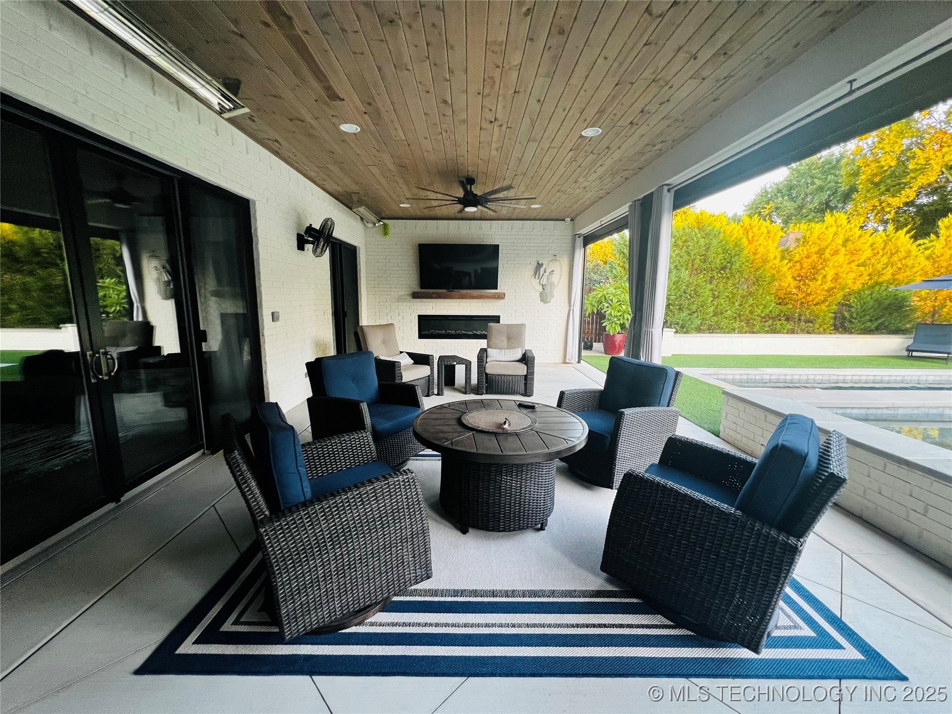 Muskogee, Oklahoma, 74403, United States, 4 Bedrooms Bedrooms, ,6 BathroomsBathrooms,Residential,Active,1945479