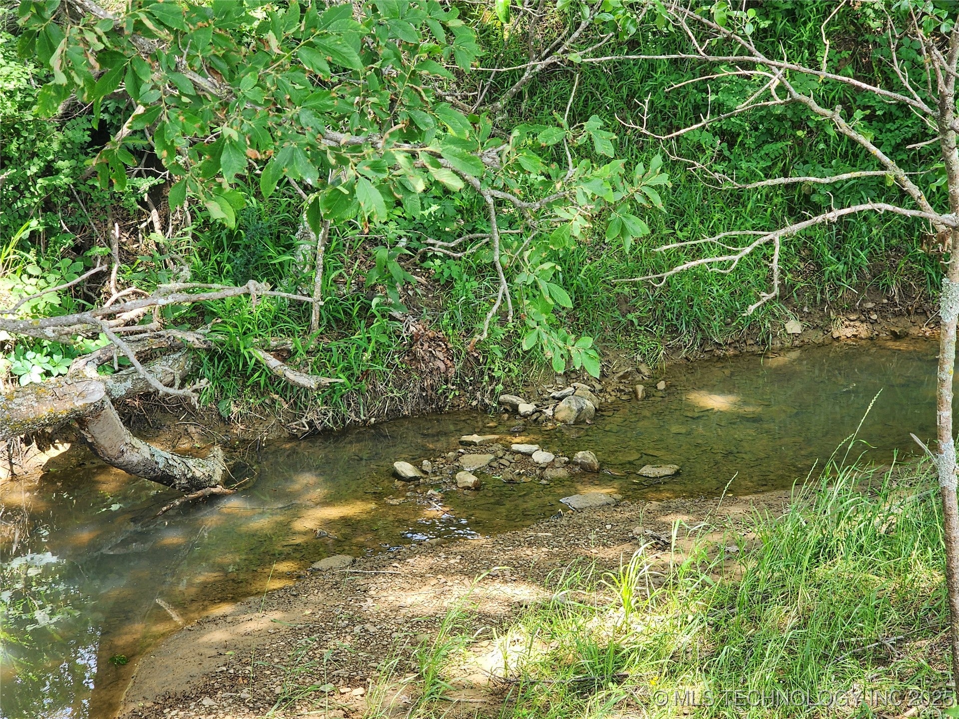 Talihina, Oklahoma, 74571, United States, ,2 BathroomsBathrooms,Residential,Active,1820338