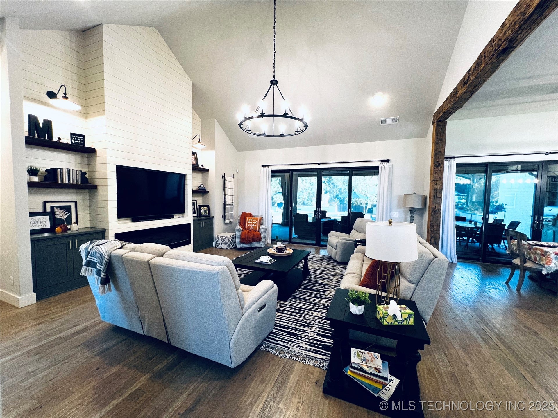 Muskogee, Oklahoma, 74403, United States, 4 Bedrooms Bedrooms, ,6 BathroomsBathrooms,Residential,Active,1945479