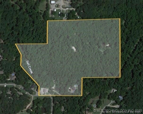 Catoosa, Oklahoma, 74015, United States, 7 Bedrooms Bedrooms, ,6 BathroomsBathrooms,Residential,Active,2003555