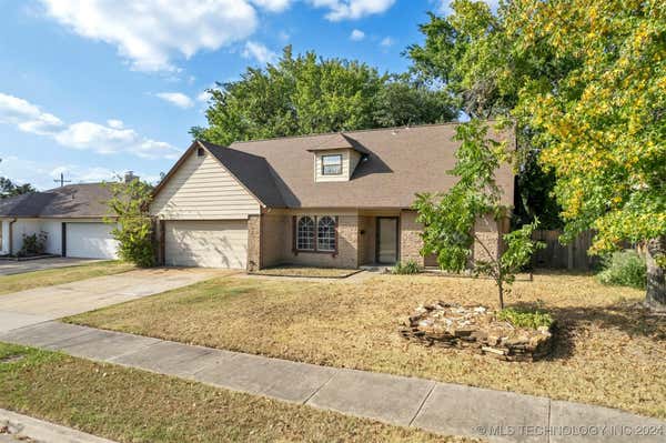 6747 E 51ST PL, TULSA, OK 74145, photo 2 of 31