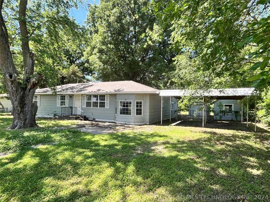 215 S LOCUST ST, OOLOGAH, OK 74053 - Image 1