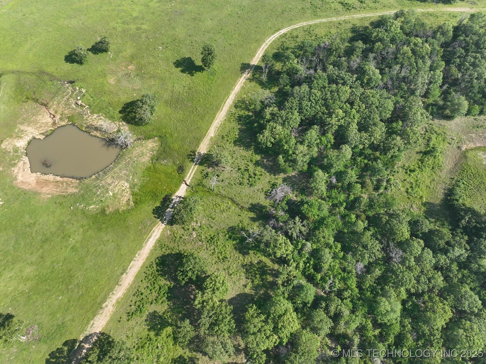 Weleetka, Oklahoma, 74880, United States, 3 Bedrooms Bedrooms, ,2 BathroomsBathrooms,Residential,Active,1999928