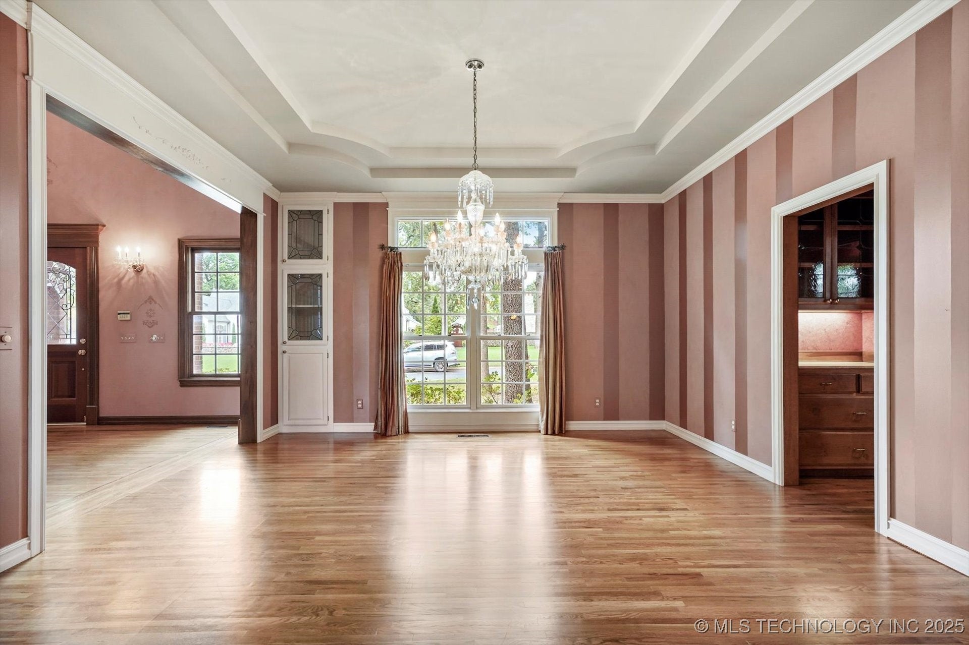 Tulsa, Oklahoma, 74137, United States, 5 Bedrooms Bedrooms, ,7 BathroomsBathrooms,Residential,Active,1954031