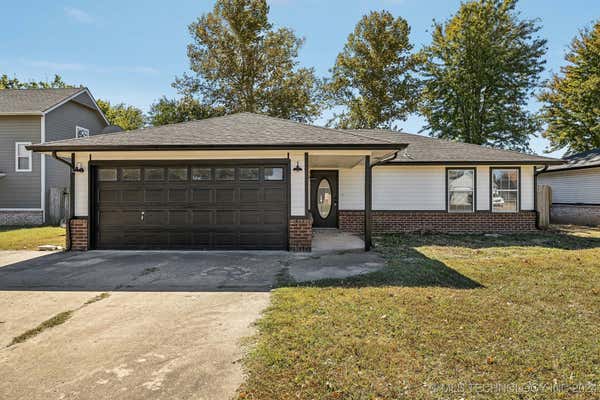 9442 E CHERRYWOOD DR, CLAREMORE, OK 74019 - Image 1