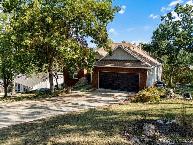 1381 FOREST LN, CATOOSA, OK 74015, photo 1 of 45