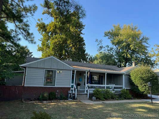 2760 S GARY DR, TULSA, OK 74114, photo 2 of 32