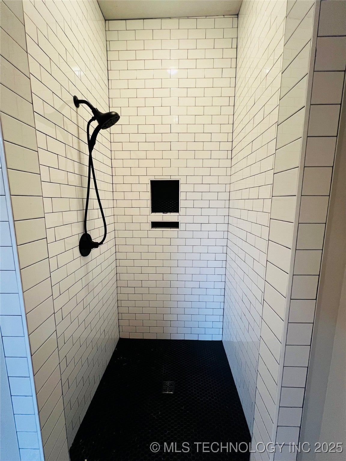 Muskogee, Oklahoma, 74403, United States, 4 Bedrooms Bedrooms, ,6 BathroomsBathrooms,Residential,Active,1945479