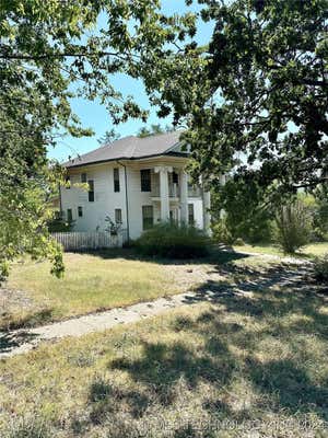 512 N 4TH ST, HENRYETTA, OK 74437, photo 3 of 6