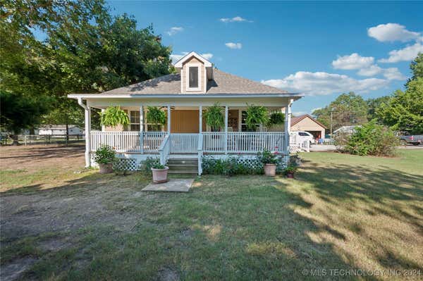 1000 S MCKINLEY AVE, WAGONER, OK 74467 - Image 1